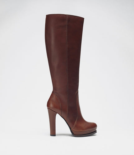 brauner Absatzstiefel