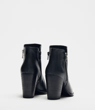 Ankle Boot black back