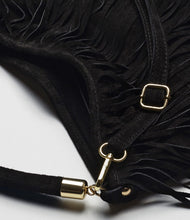 Fransentasche schwarz detail