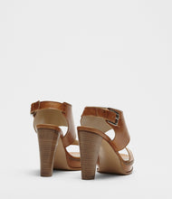 Plateau Sandalette braun back
