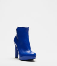 Plateau Stiefelette blau side