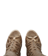 Cut Out Stiefel Stefania gold