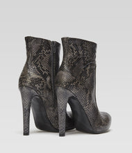 Graue High Heel Stiefelette Patricia einzigartig