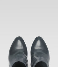 Blaue High Heel Stiefelette Sofia schön