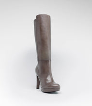 langschaft highheel lederstiefel taupe