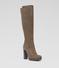 Brauner Langschaftstiefel Joana schön