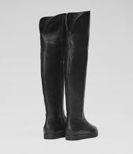 Schwarzer Overkneestiefel Lou einzigartig