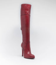 Roter Overkneestiefel Vivian klassisch