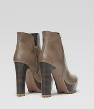 Taupe Plateau Stiefelette Aby modern