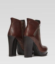 Braune Plateau Stiefelette Emma modern