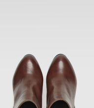 Braune Plateau Stiefelette Zoe modern
