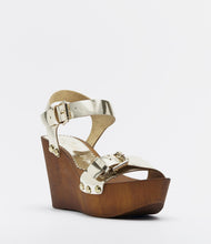 plateauschuhe sommersandalen holzabsatz gold