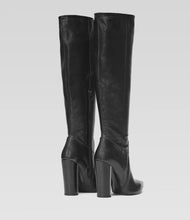 Schwarzer Langschaftstiefel Clara modern
