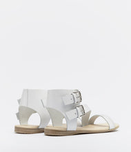 sommerschuhe damen trend schnalle weiss